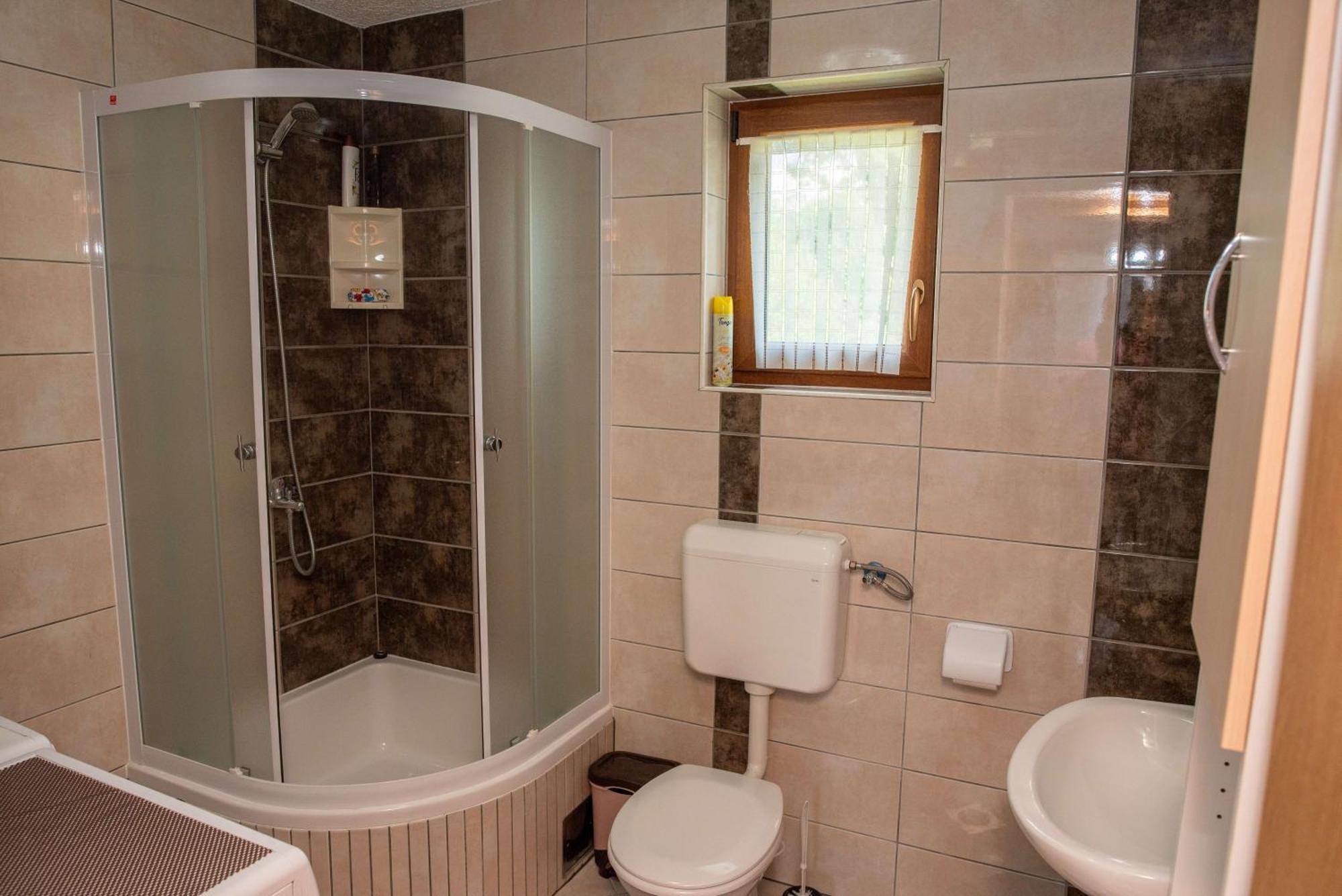 Kuca Za Odmor Boki Villa Gospić Buitenkant foto