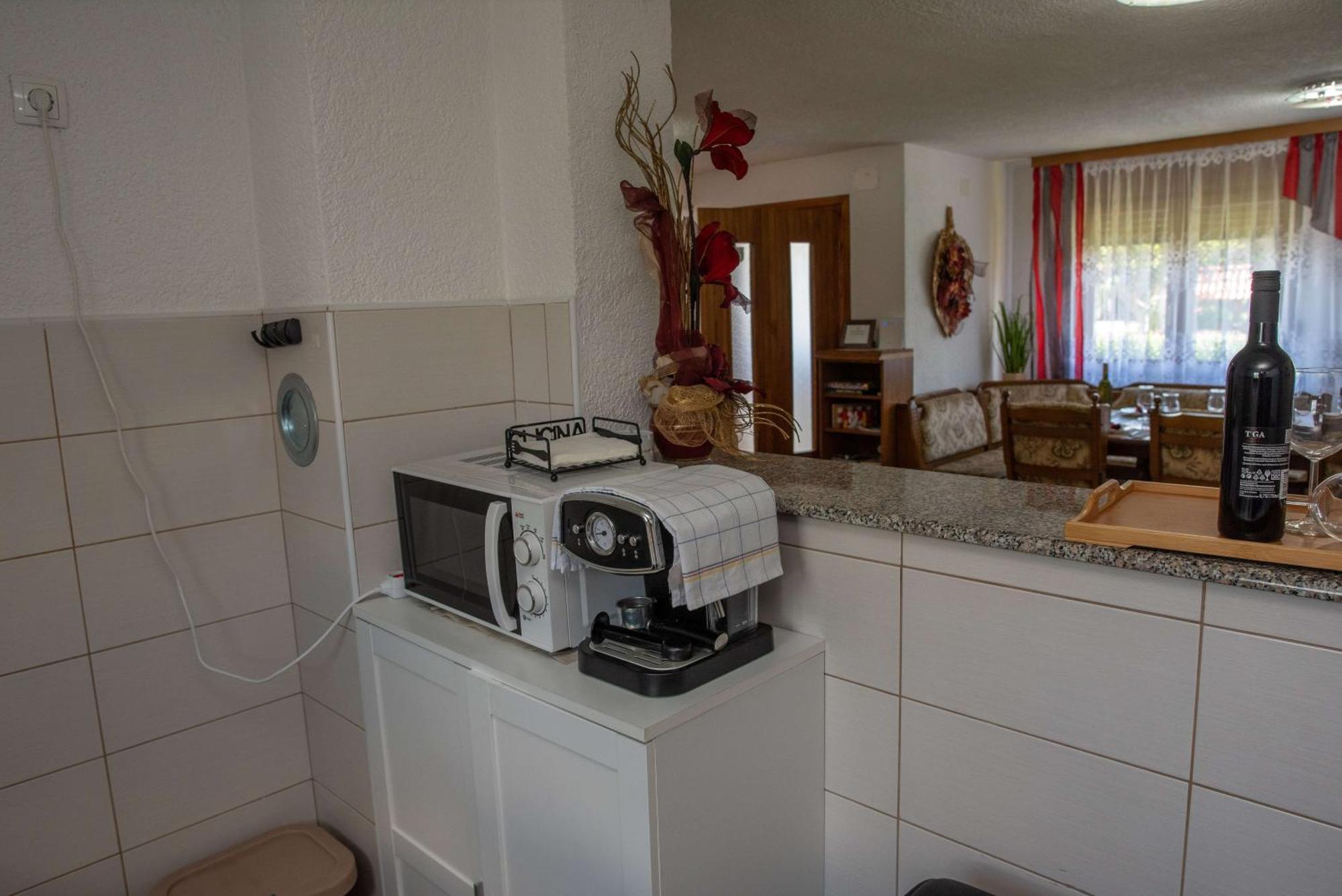 Kuca Za Odmor Boki Villa Gospić Buitenkant foto