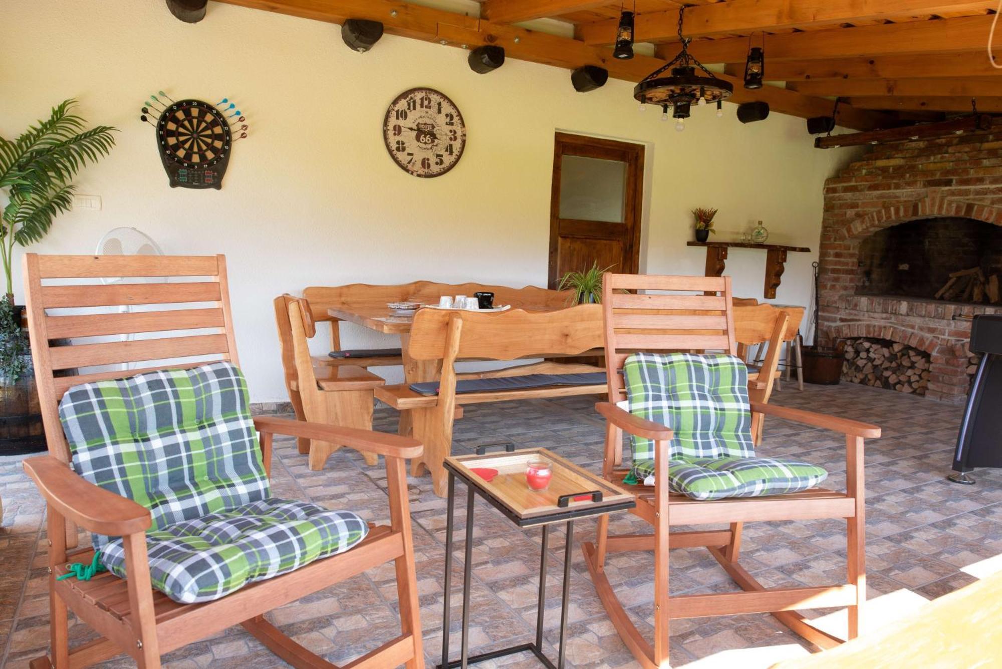 Kuca Za Odmor Boki Villa Gospić Buitenkant foto