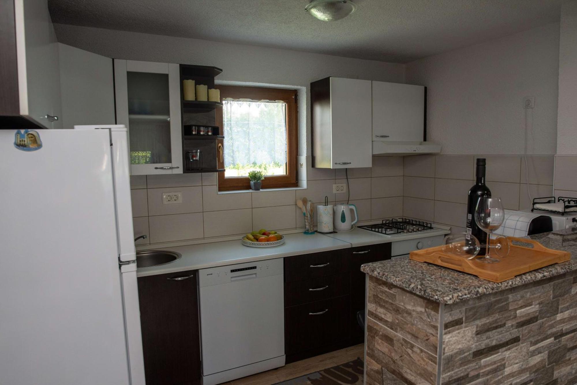Kuca Za Odmor Boki Villa Gospić Buitenkant foto