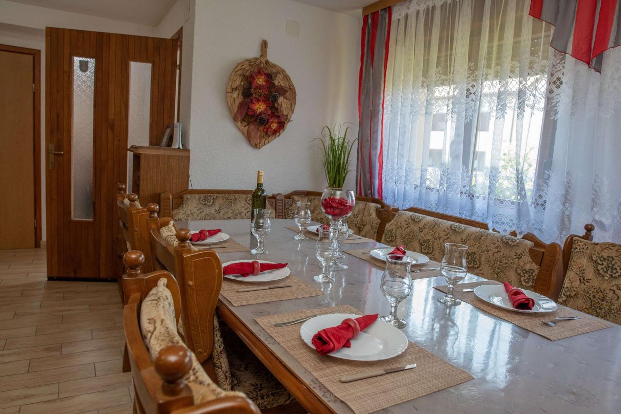 Kuca Za Odmor Boki Villa Gospić Buitenkant foto