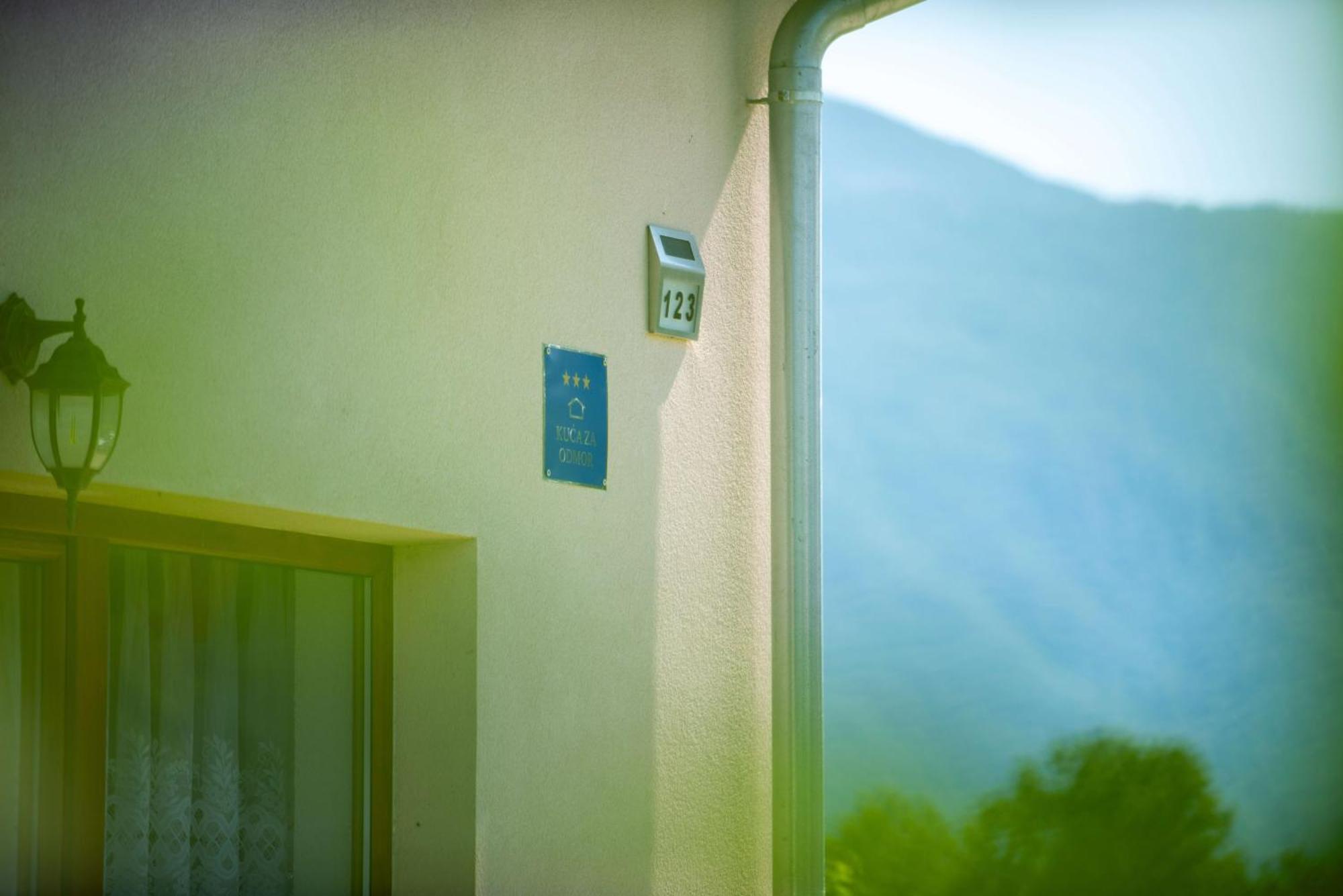 Kuca Za Odmor Boki Villa Gospić Buitenkant foto
